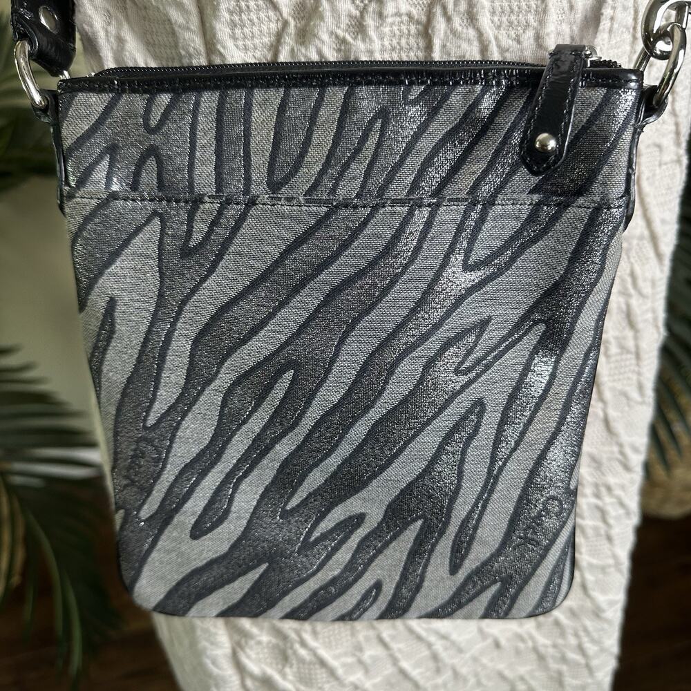 Coach crossbody bag Canvas zebra Black Silver Gray patent trim leather - Picture 8 of 13